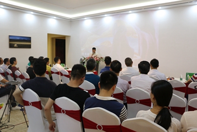 湖南省家具行業(yè)協(xié)會,家具行業(yè)協(xié)會,家具行業(yè) 湖南省家具行業(yè)協(xié)會,家具行業(yè)協(xié)會,家具行業(yè)