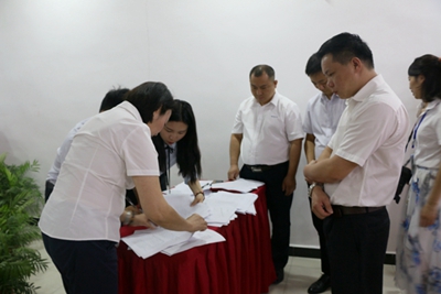 湖南省家具行業(yè)協(xié)會,家具行業(yè)協(xié)會,家具行業(yè) 湖南省家具行業(yè)協(xié)會,家具行業(yè)協(xié)會,家具行業(yè)