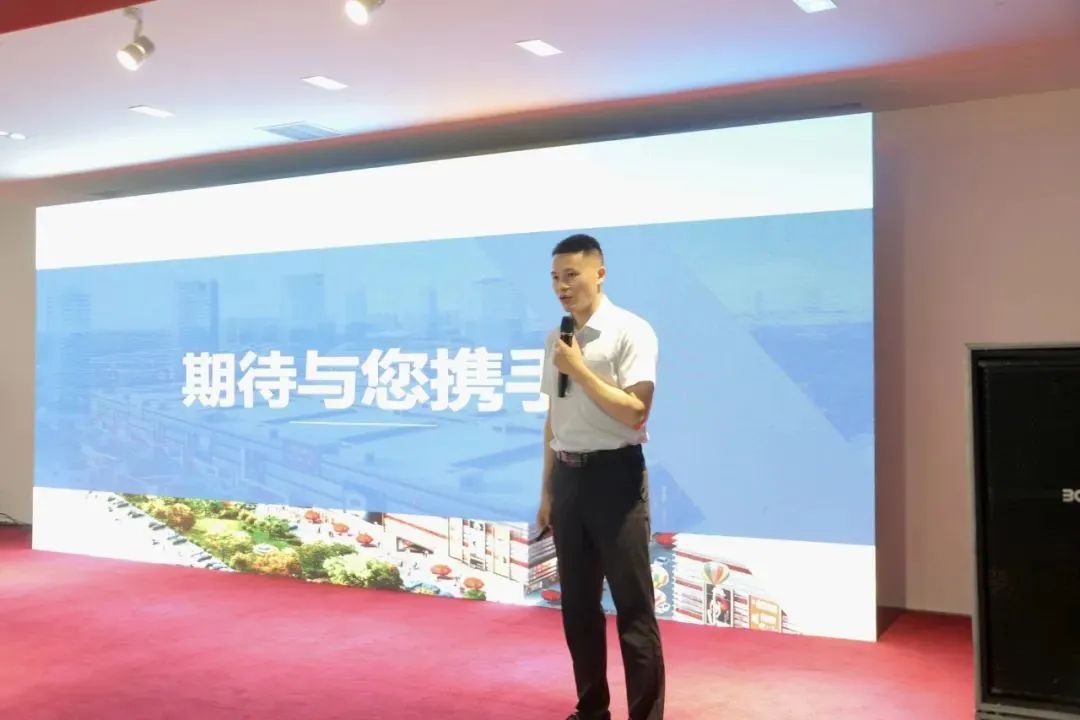 湖南省家具行業(yè)協(xié)會,家具行業(yè)協(xié)會,家具行業(yè) 湖南省家具行業(yè)協(xié)會,家具行業(yè)協(xié)會,家具行業(yè)