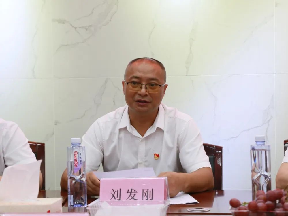 湖南省家具行業(yè)協(xié)會,家具行業(yè)協(xié)會,家具行業(yè) 湖南省家具行業(yè)協(xié)會,家具行業(yè)協(xié)會,家具行業(yè)