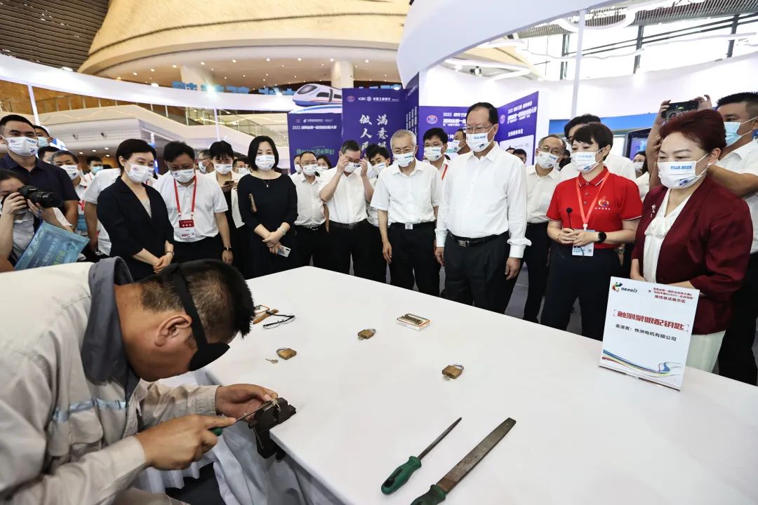 湖南省家具行業(yè)協(xié)會(huì),家具行業(yè)協(xié)會(huì),家具行業(yè) 湖南省家具行業(yè)協(xié)會(huì),家具行業(yè)協(xié)會(huì),家具行業(yè)