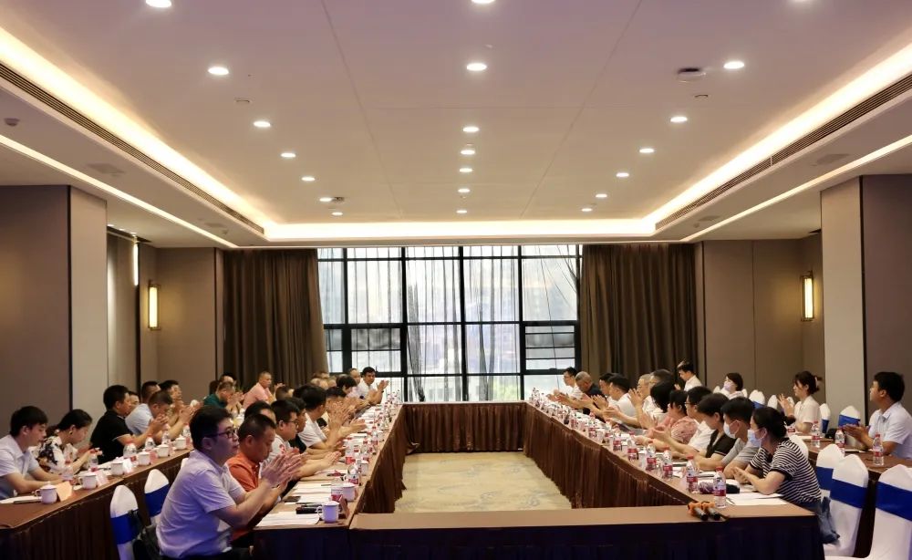 湖南省家具行業(yè)協(xié)會,家具行業(yè)協(xié)會,家具行業(yè) 湖南省家具行業(yè)協(xié)會,家具行業(yè)協(xié)會,家具行業(yè)