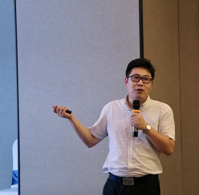 湖南省家具行業(yè)協(xié)會,家具行業(yè)協(xié)會,家具行業(yè) 湖南省家具行業(yè)協(xié)會,家具行業(yè)協(xié)會,家具行業(yè)
