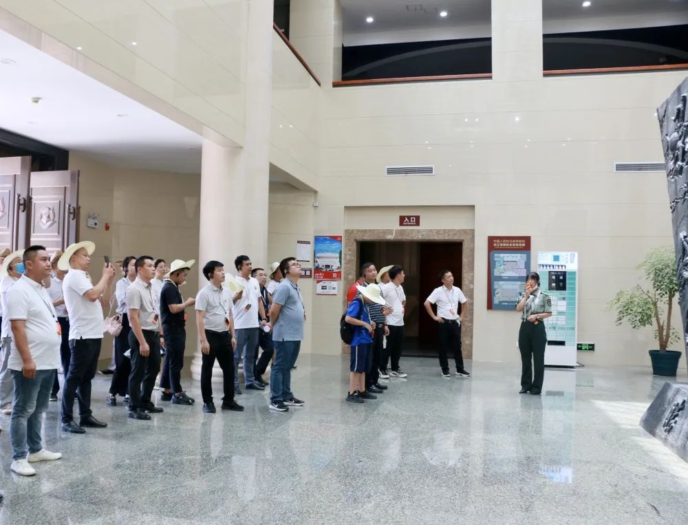 湖南省家具行業(yè)協(xié)會,家具行業(yè)協(xié)會,家具行業(yè) 湖南省家具行業(yè)協(xié)會,家具行業(yè)協(xié)會,家具行業(yè)