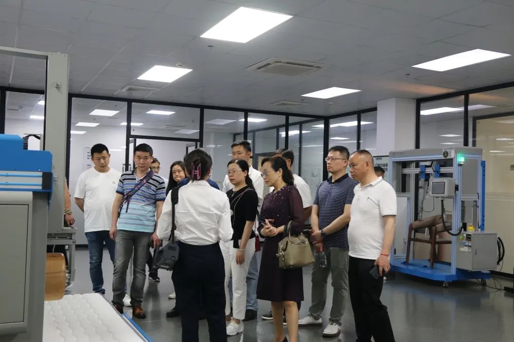 湖南省家具行業(yè)協(xié)會(huì),家具行業(yè)協(xié)會(huì),家具行業(yè) 湖南省家具行業(yè)協(xié)會(huì),家具行業(yè)協(xié)會(huì),家具行業(yè)