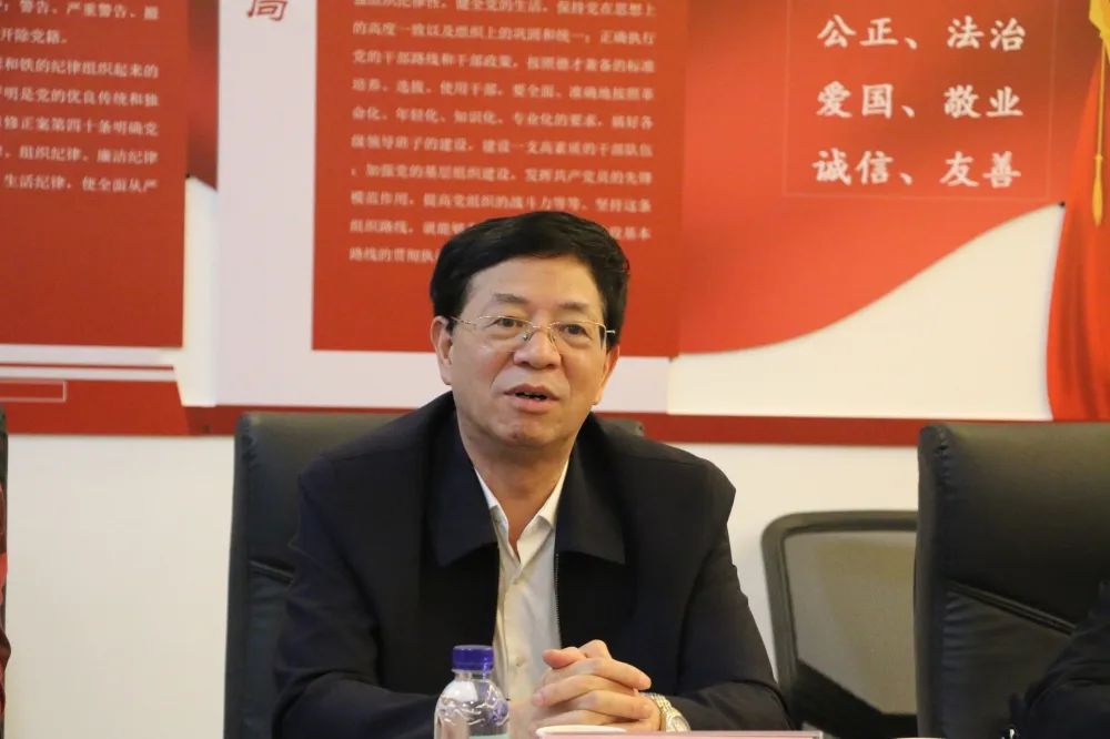 湖南省家具行業(yè)協(xié)會,家具行業(yè)協(xié)會,家具行業(yè) 湖南省家具行業(yè)協(xié)會,家具行業(yè)協(xié)會,家具行業(yè)