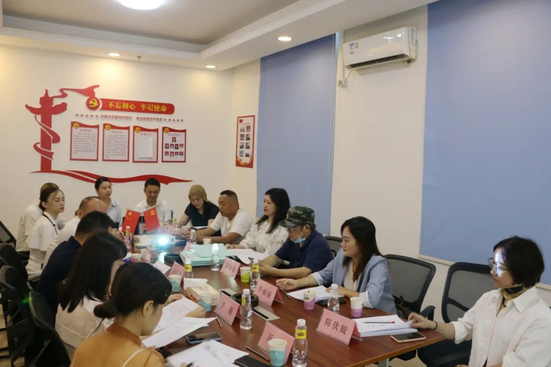 湖南省家具行業(yè)協(xié)會,家具行業(yè)協(xié)會,家具行業(yè) 湖南省家具行業(yè)協(xié)會,家具行業(yè)協(xié)會,家具行業(yè)