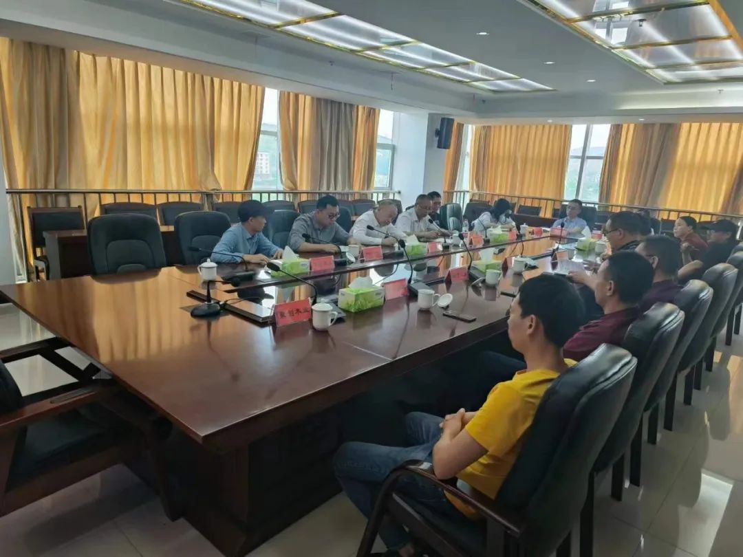 湖南省家具行業(yè)協(xié)會,家具行業(yè)協(xié)會,家具行業(yè) 湖南省家具行業(yè)協(xié)會,家具行業(yè)協(xié)會,家具行業(yè)