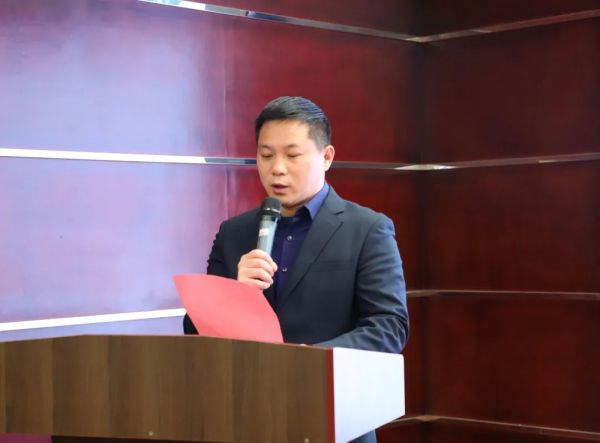 湖南省家具行業(yè)協(xié)會,家具行業(yè)協(xié)會,家具行業(yè) 湖南省家具行業(yè)協(xié)會,家具行業(yè)協(xié)會,家具行業(yè)