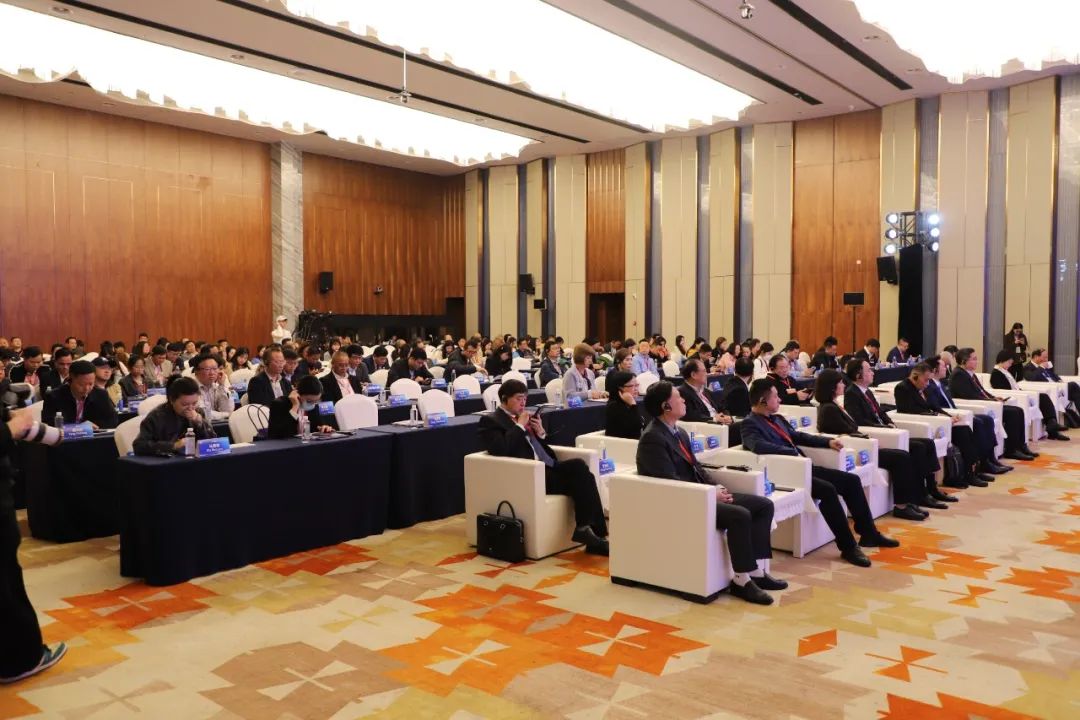 湖南省家具行業(yè)協(xié)會,家具行業(yè)協(xié)會,家具行業(yè) 湖南省家具行業(yè)協(xié)會,家具行業(yè)協(xié)會,家具行業(yè)
